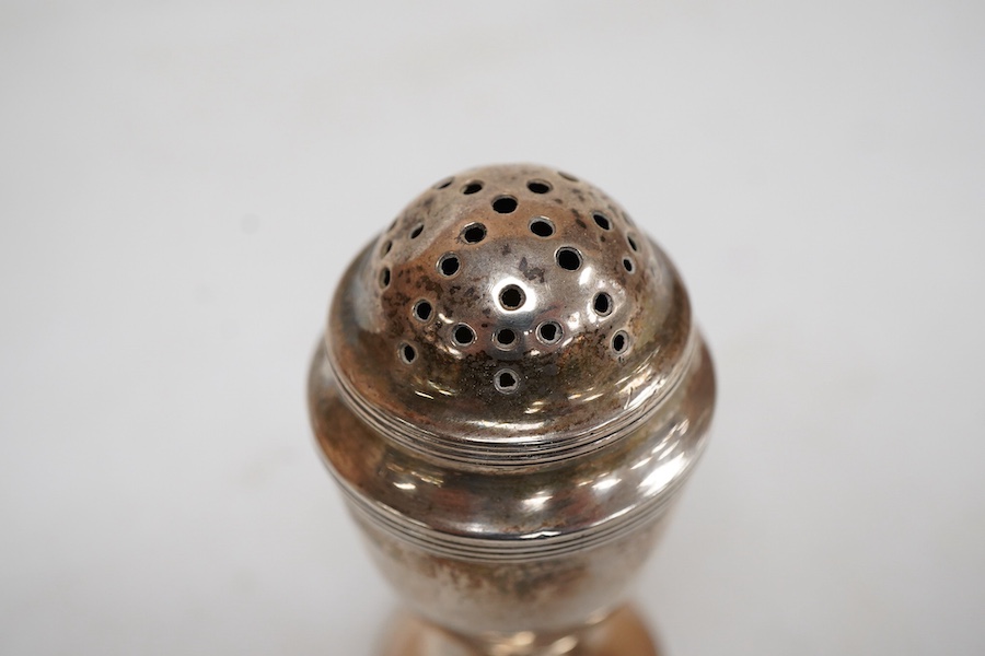 A George III silver pedestal pounce pot, by Henry Chawner, London, 1793, 74mm, 39 grams.